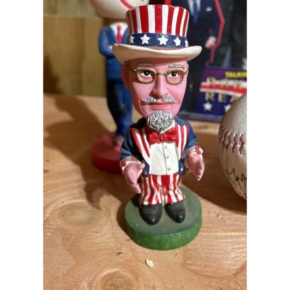 Vintage Uncle Sam Bobblehead Wobble Doll Nodder Patriotic USA Top Hat